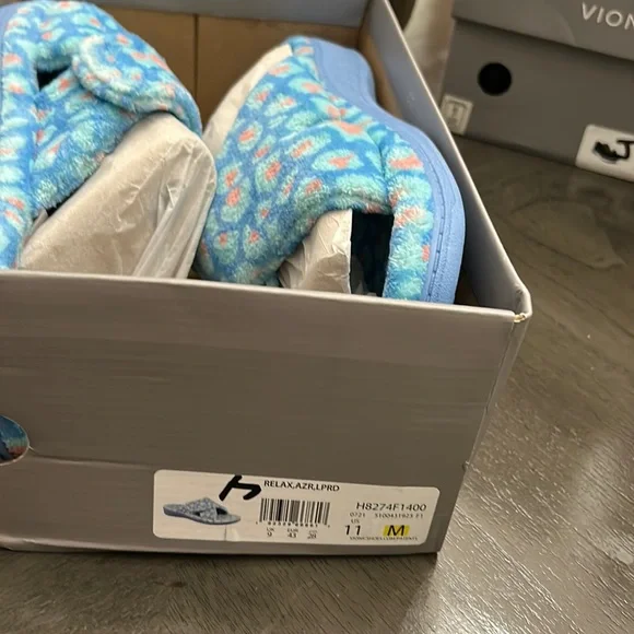 VIONIC Women's Relax Slipper - Picture 2 of 14